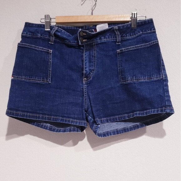 Jordache Lo-Rise Stetch Junior Shorts Size 15/16 - Picture 1 of 4